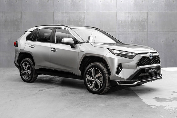 Toyota RAV4 Plug-in Hybrid 7 of 25