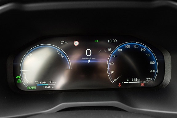 Toyota RAV4 Plug-in Hybrid 18 of 25