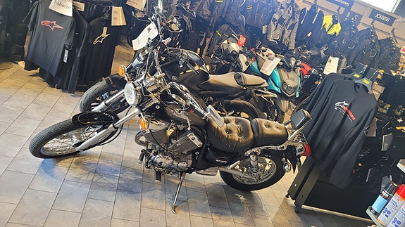 Yamaha XV 535 Virago 4 of 12