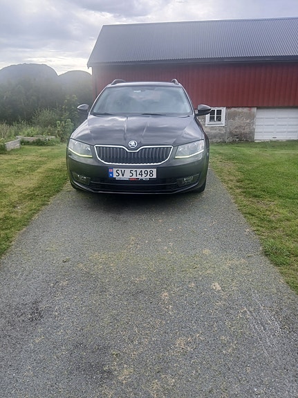 Skoda Octavia 3 of 10