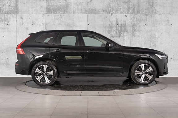 Volvo XC60 13 of 30