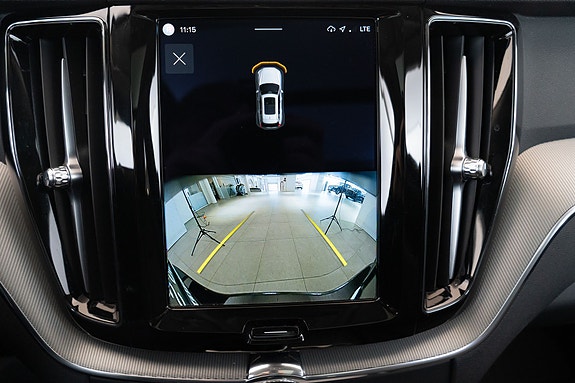 Volvo XC60 27 of 30