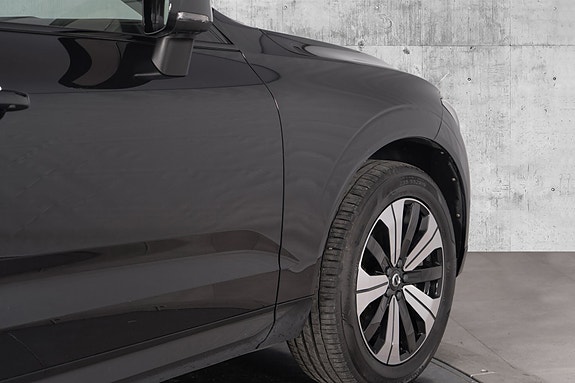 Volvo XC60 11 of 30
