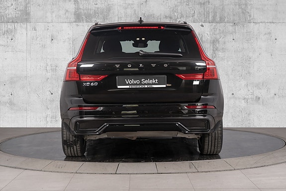 Volvo XC60 10 of 30