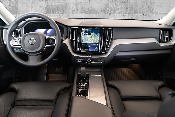 Volvo XC60 30 of 30