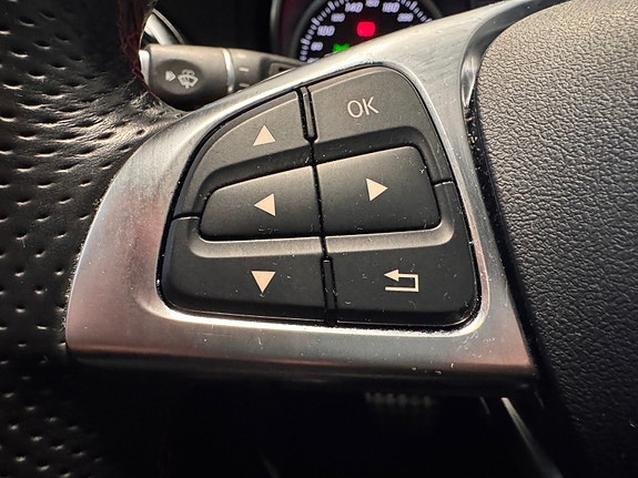 Mercedes-Benz gla 15 of 22
