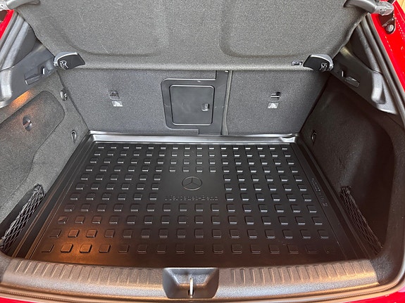 Mercedes-Benz gla 16 of 22