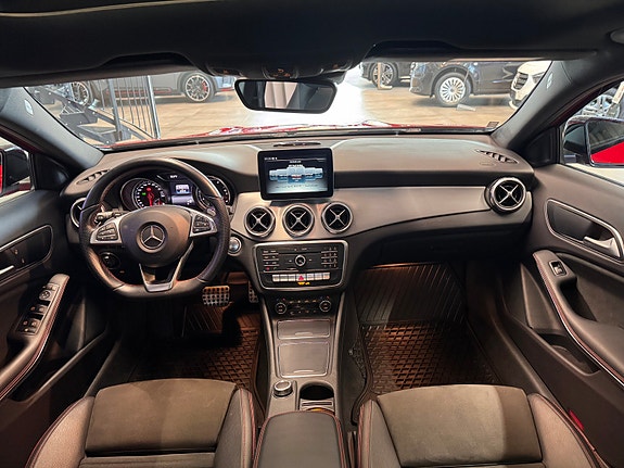 Mercedes-Benz gla 17 of 22