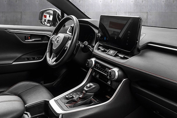 Toyota RAV4 Plug-in Hybrid 25 of 25