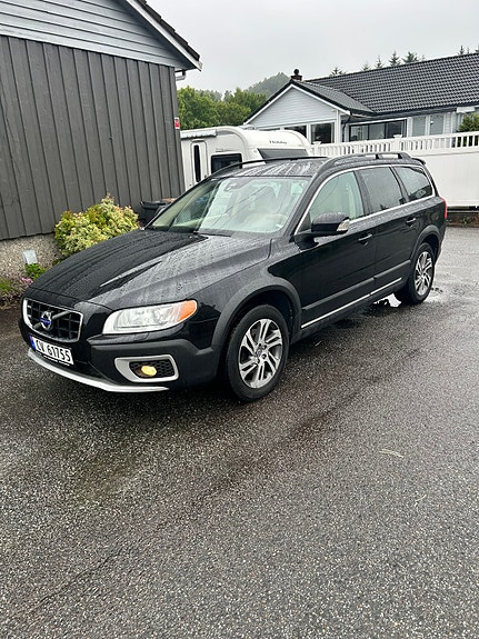 Volvo XC70 3 of 27