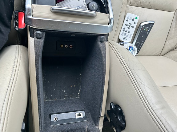 Volvo XC70 14 of 27