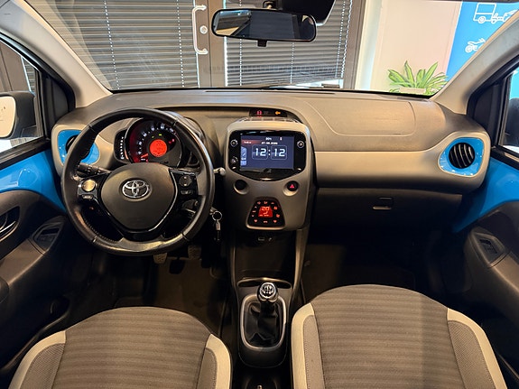 Toyota Aygo 9 of 12