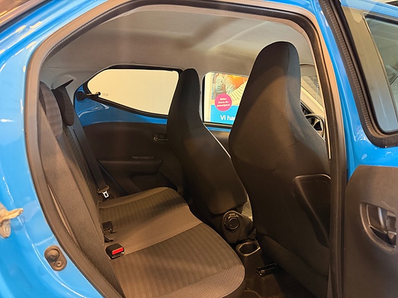 Toyota Aygo 11 of 12