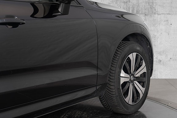 Volvo XC60 15 of 30