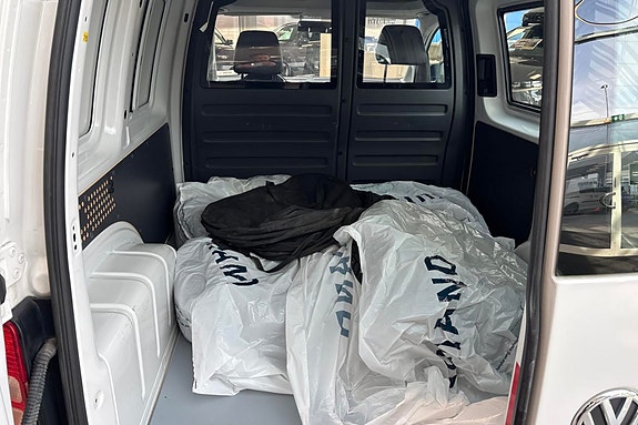 Volkswagen Caddy 17 of 22