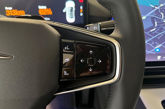 Polestar 4 17 of 18