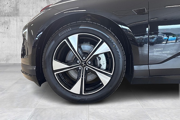 Polestar 4 6 of 18