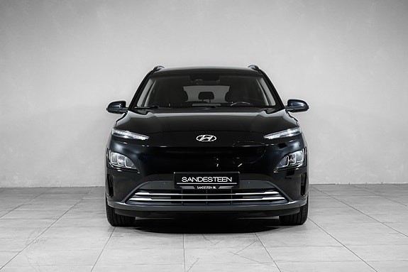 Hyundai Kona 2 of 22