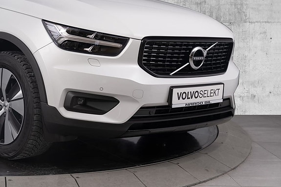 Volvo XC40 5 of 30