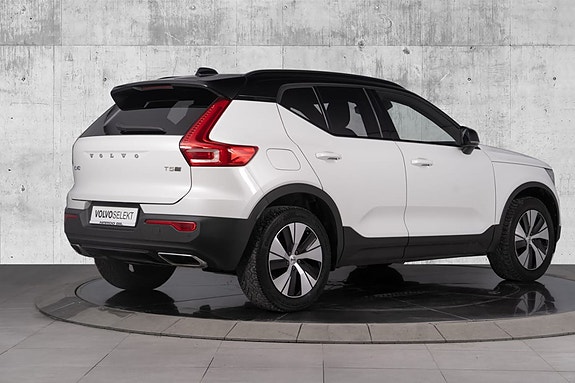 Volvo XC40 21 of 30