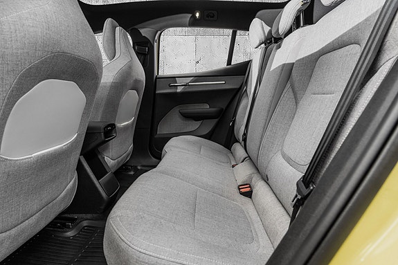 Volvo EX30 13 of 30