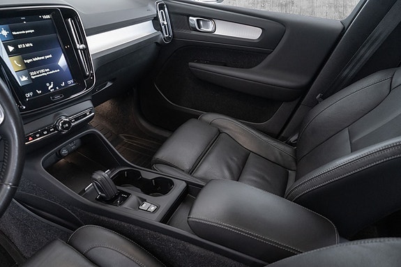 Volvo XC40 16 of 30