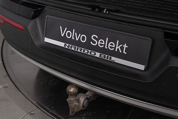 Volvo XC40 13 of 30