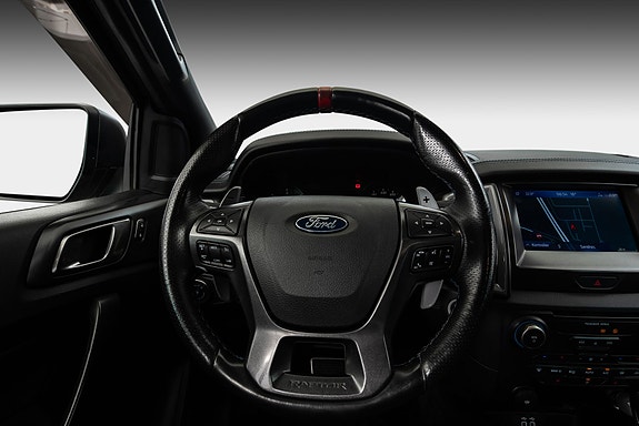 Ford Ranger Raptor 16 of 27