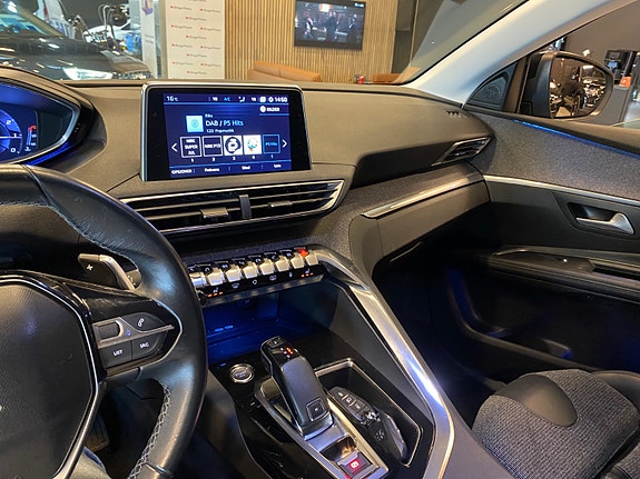 Peugeot 5008 13 of 21