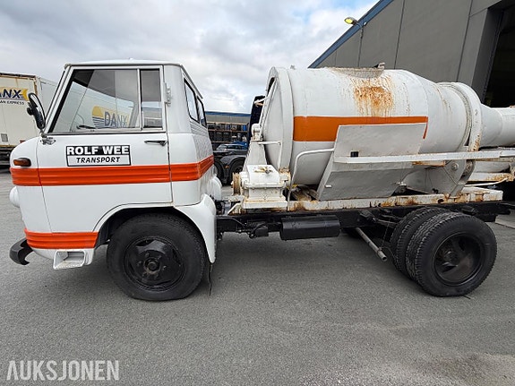 Volvo F 83-30b 8 of 29