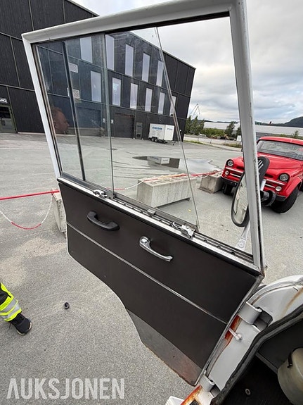 Volvo F 83-30b 19 of 29