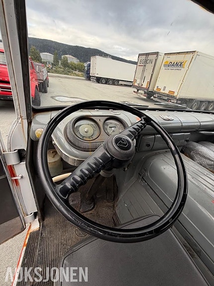 Volvo F 83-30b 12 of 29