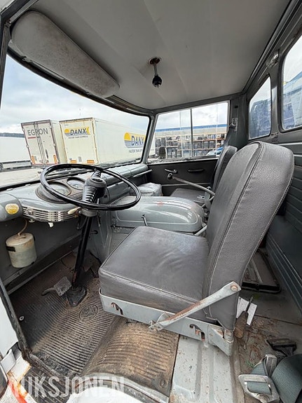 Volvo F 83-30b 11 of 29