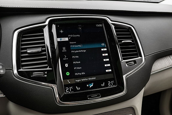 Volvo XC90 23 of 30