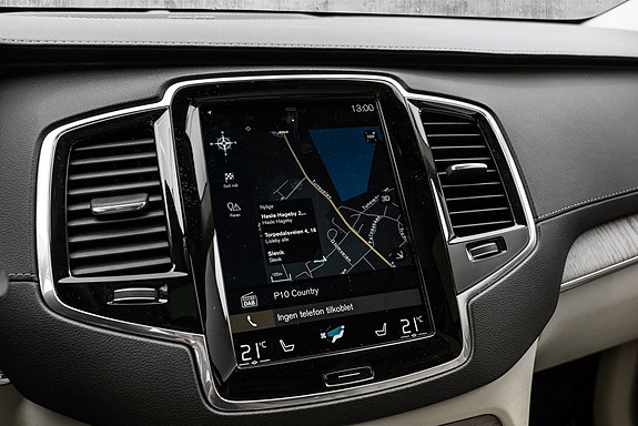 Volvo XC90 24 of 30