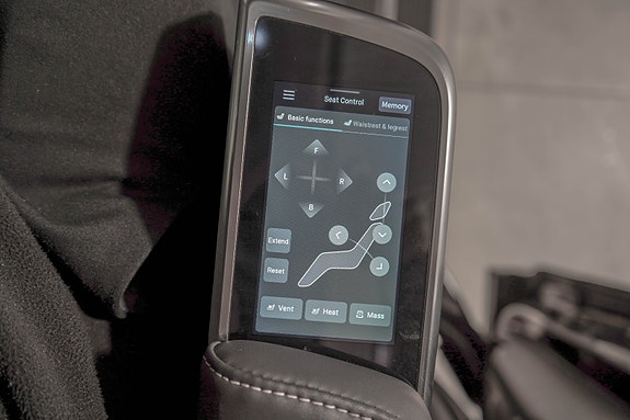 Maxus MIFA 9 19 of 30