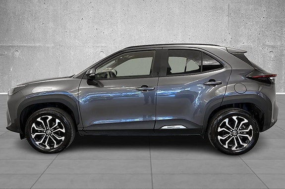 Toyota Yaris Cross 2 of 20