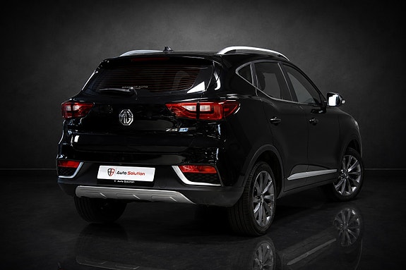 MG ZS EV 2 of 21