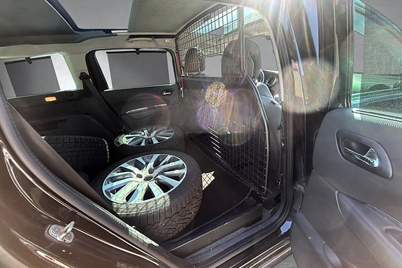 Peugeot 5008 21 of 30