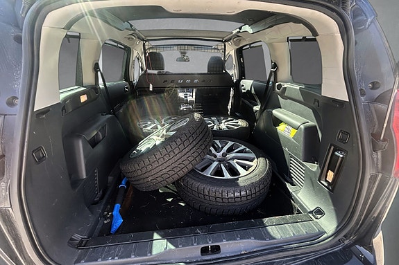 Peugeot 5008 22 of 30