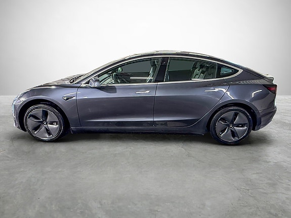 Tesla Model 3 2 of 24