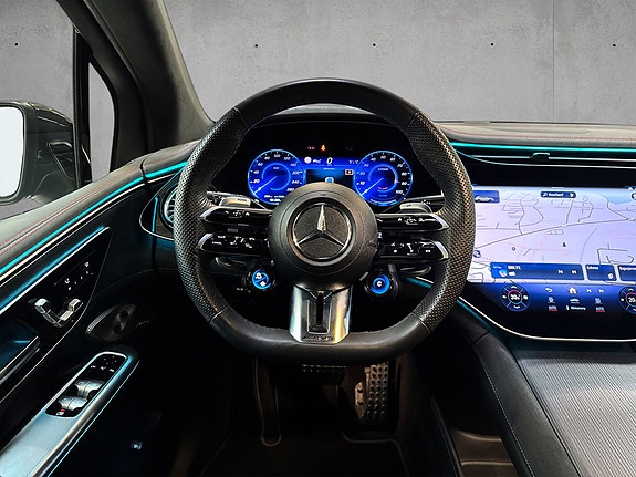 Mercedes-Benz EQE SUV 14 of 22