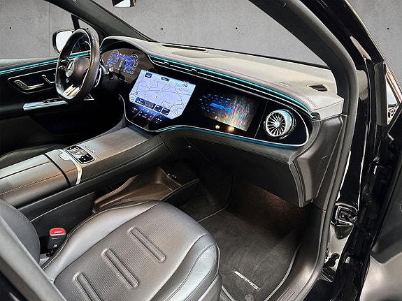 Mercedes-Benz EQE SUV 21 of 22