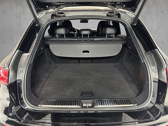 Mercedes-Benz EQE SUV 8 of 22