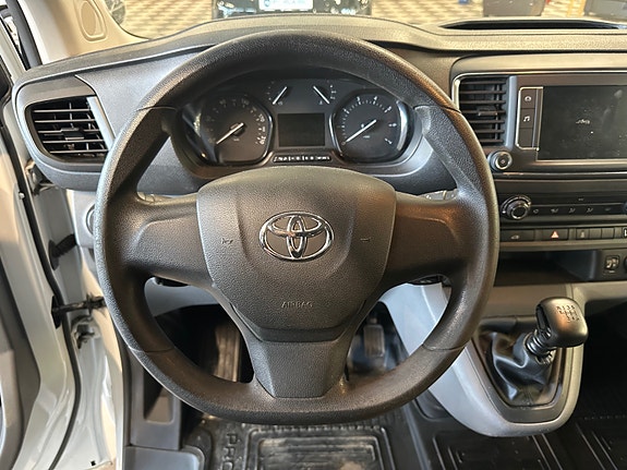Toyota Proace 16 of 30