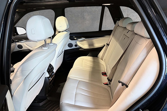 BMW X5 11 of 30