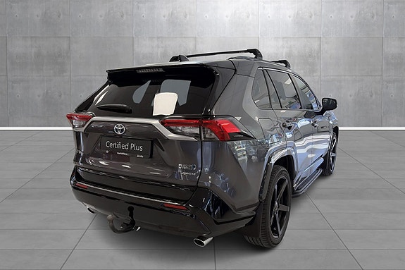 Toyota RAV4 Plug-in Hybrid 5 of 28