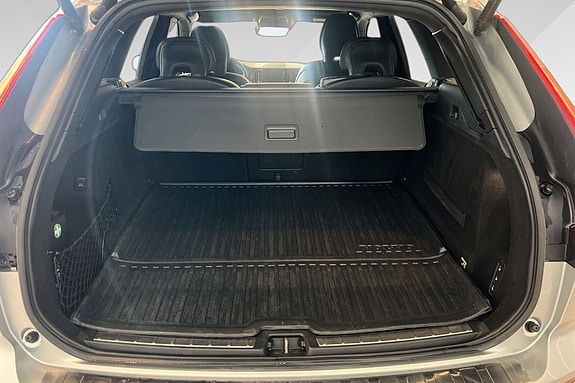 Volvo XC60 7 of 18