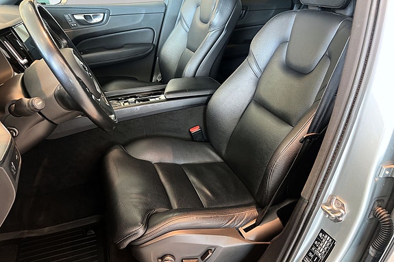 Volvo XC60 10 of 18