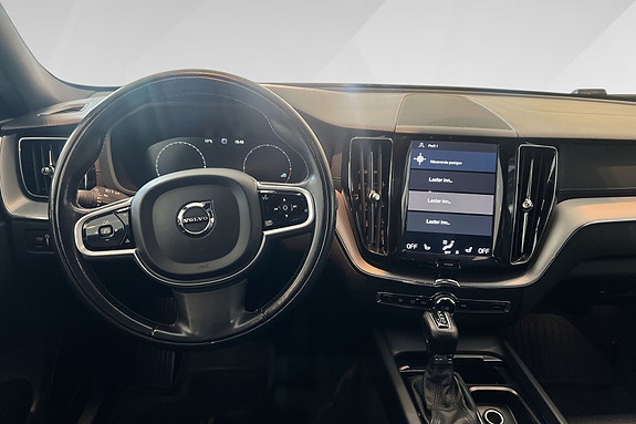 Volvo XC60 12 of 18